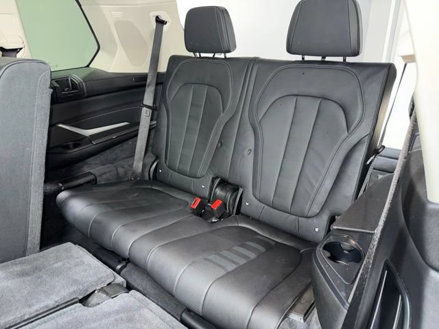 Used 2019 BMW X7 xDrive50i w/ Premium Package AWD/4WD image 31
