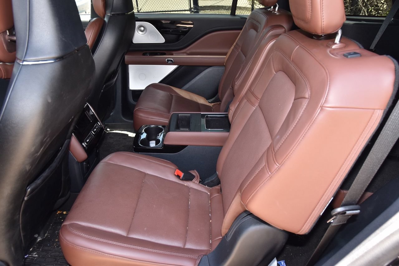 Certified 2026 Lincoln Aviator Reserve AWD/4WD image 11