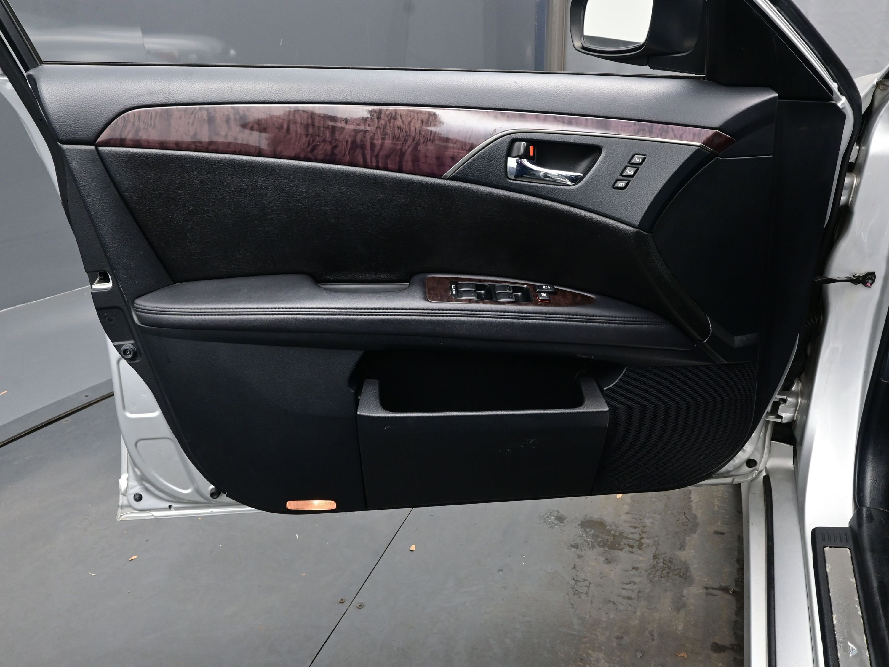 Used 2012 Toyota Avalon image 9