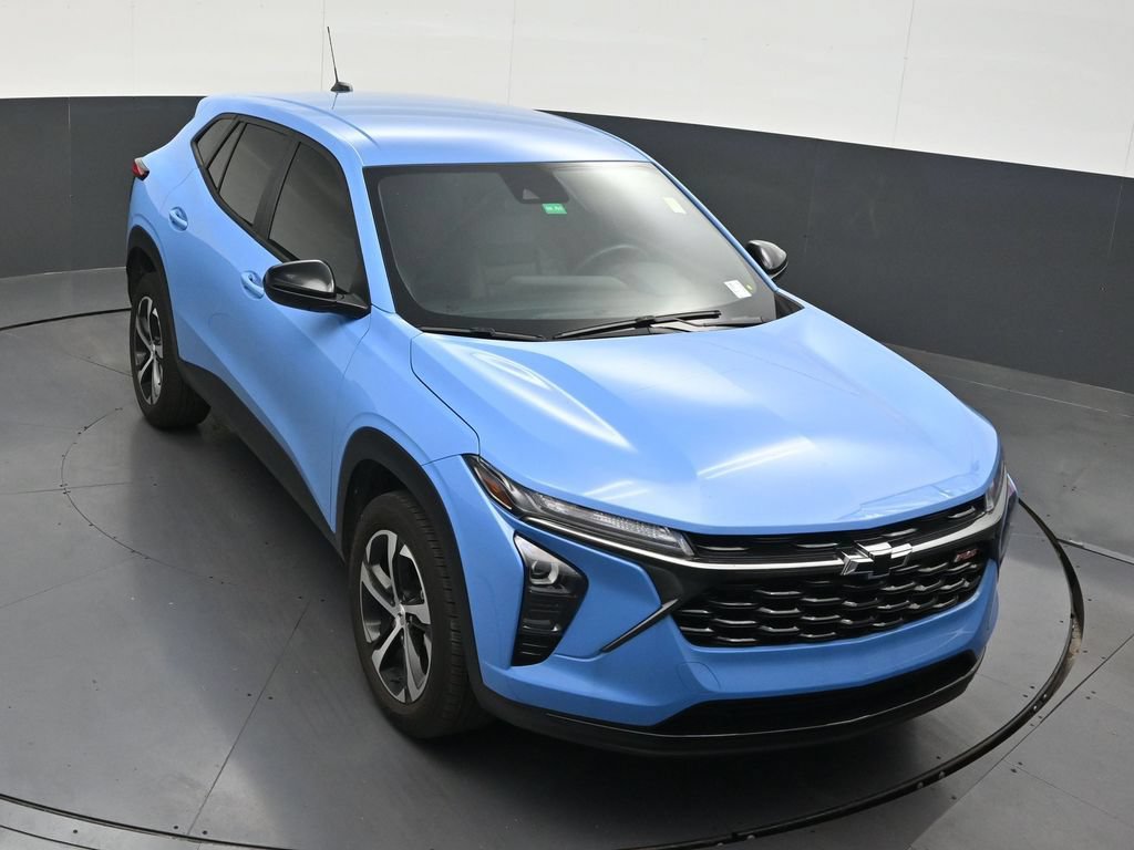 Used 2024 Chevrolet Trax RS FWD image 21