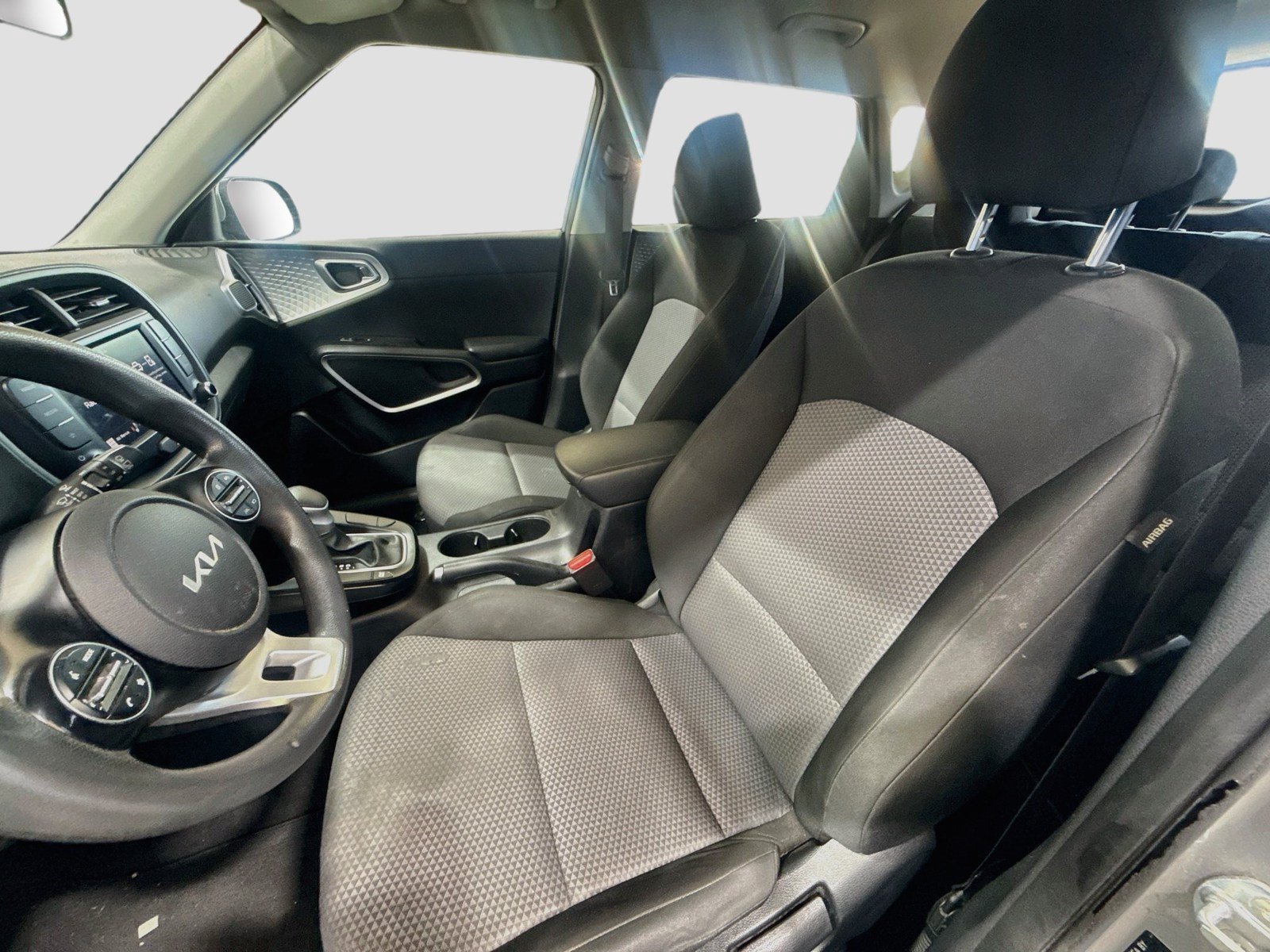 Used 2024 Kia Soul LX w/ Option Group 015 FWD image 12