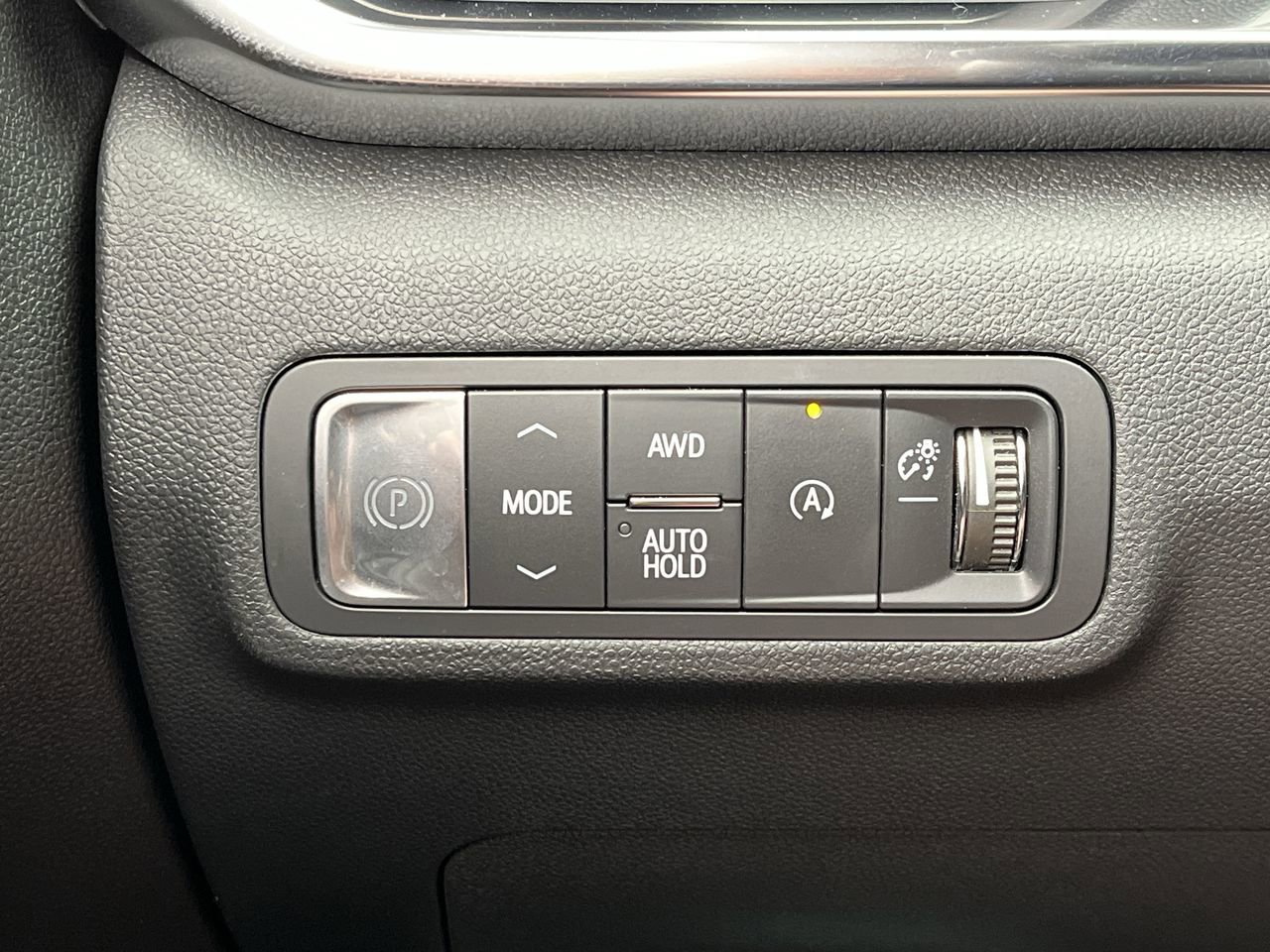 Certified 2025 GMC Terrain Elevation w/ Black Edition AWD/4WD image 15
