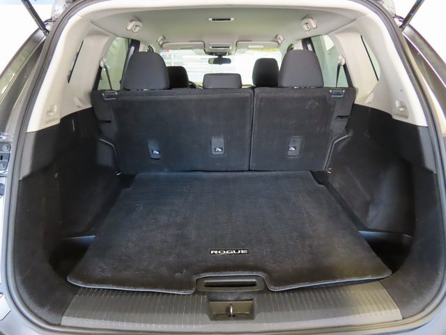 Used 2023 Nissan Rogue S image 30