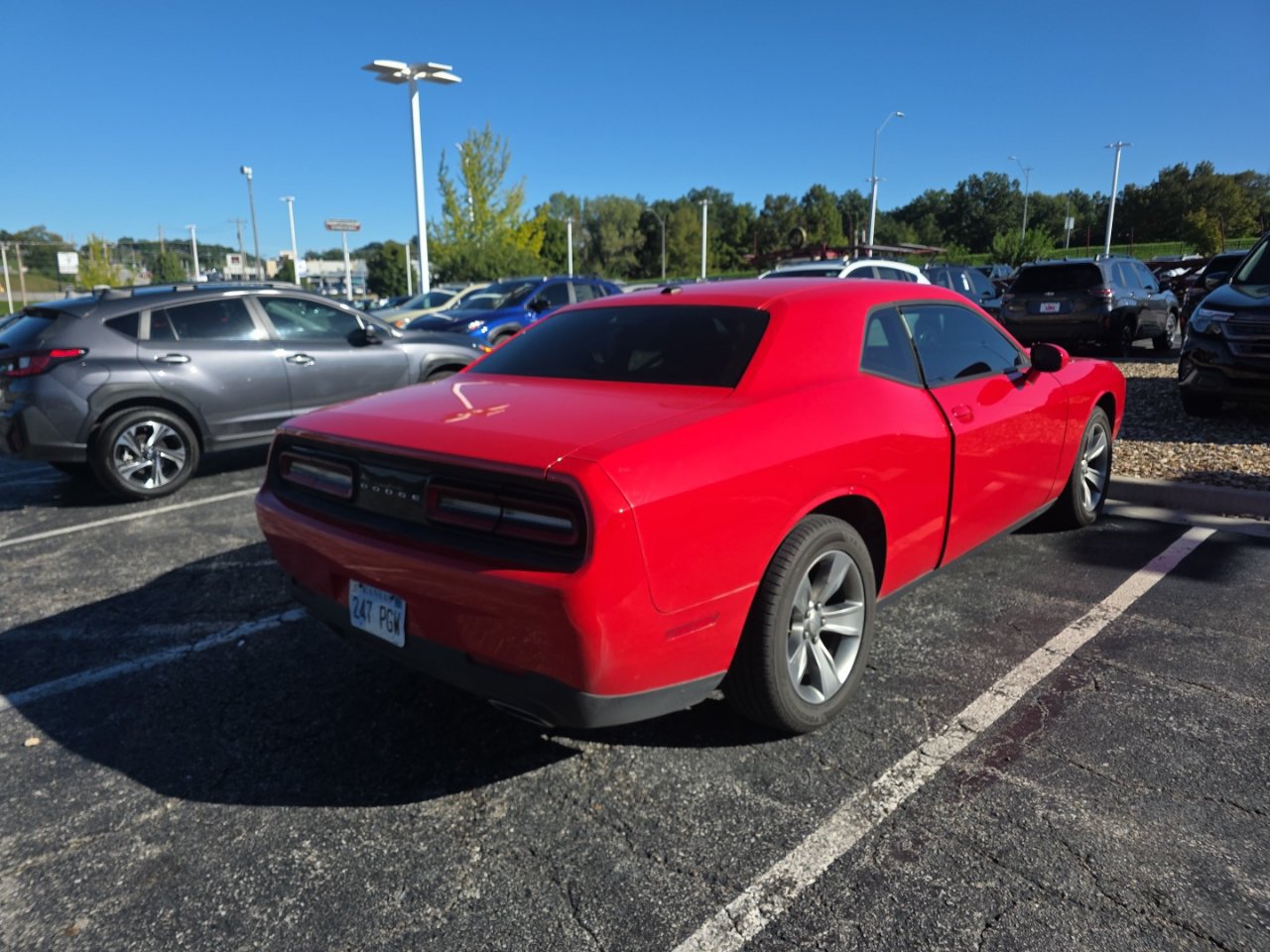 Used 2015 Dodge Challenger SXT RWD image 5