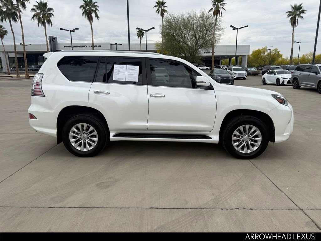 Used 2022 Lexus GX 460 Premium w/ Premium Package image 8