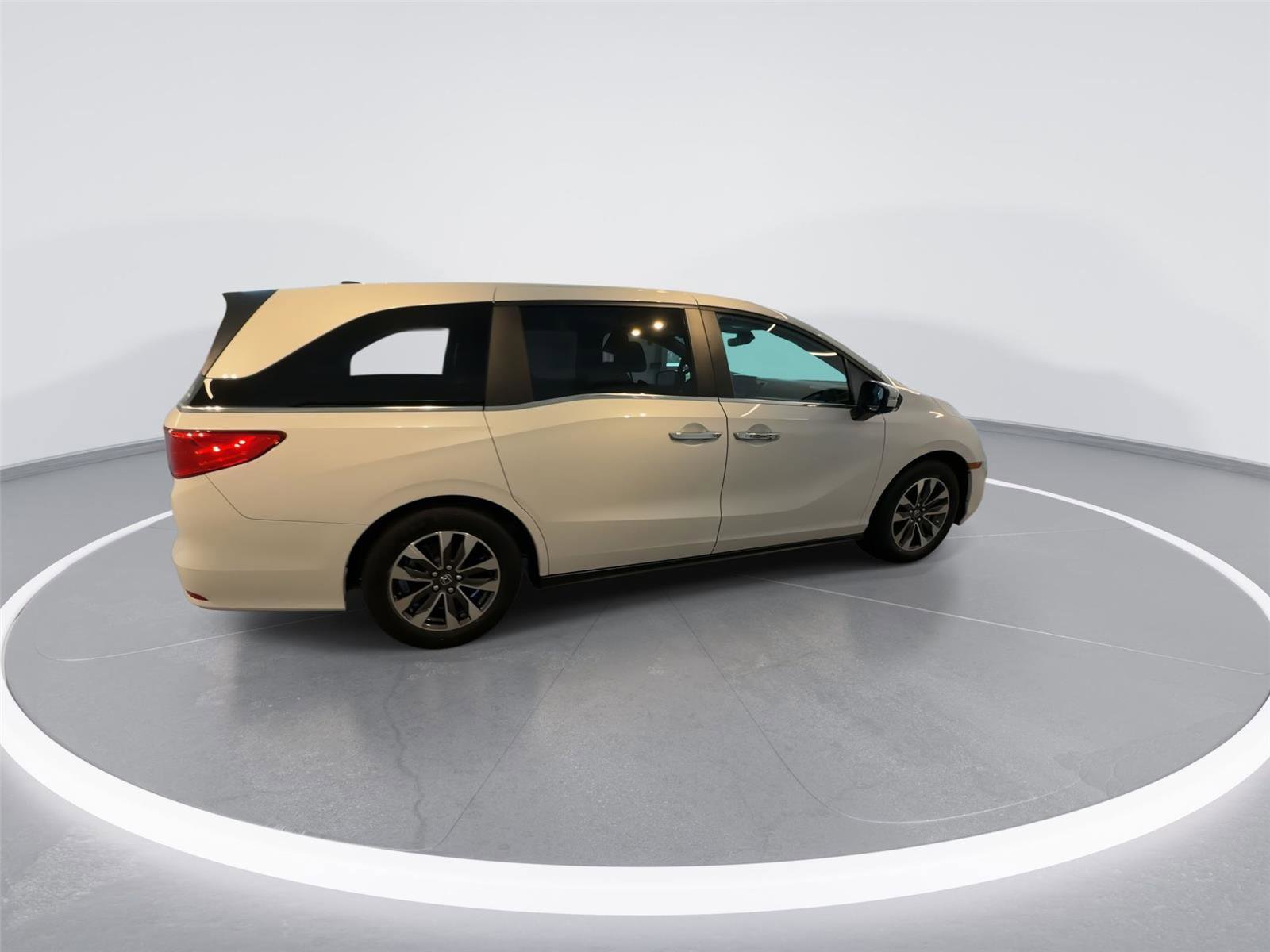 Used 2024 Honda Odyssey EX-L image 7