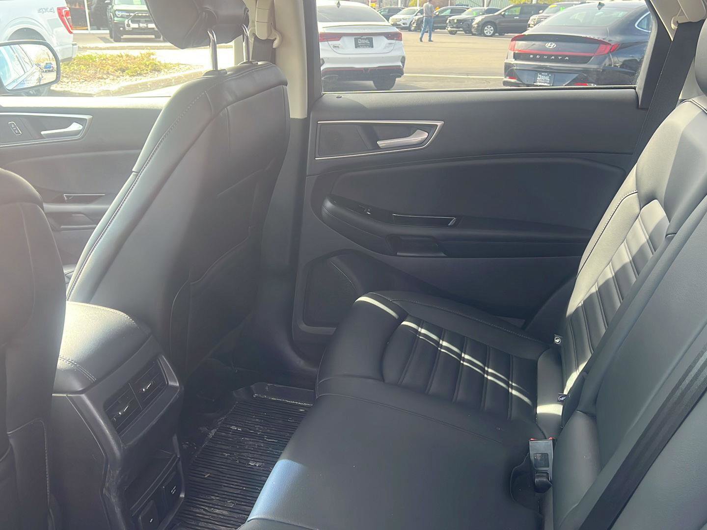 Used 2019 Ford Edge SEL w/ Equipment Group 201A image 15