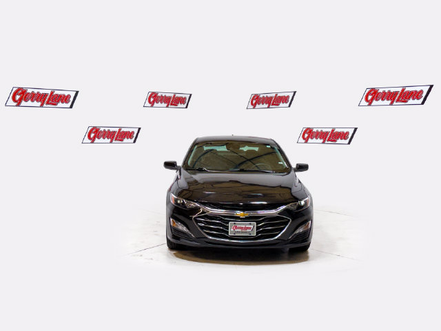 Used 2025 Chevrolet Malibu LT FWD image 2