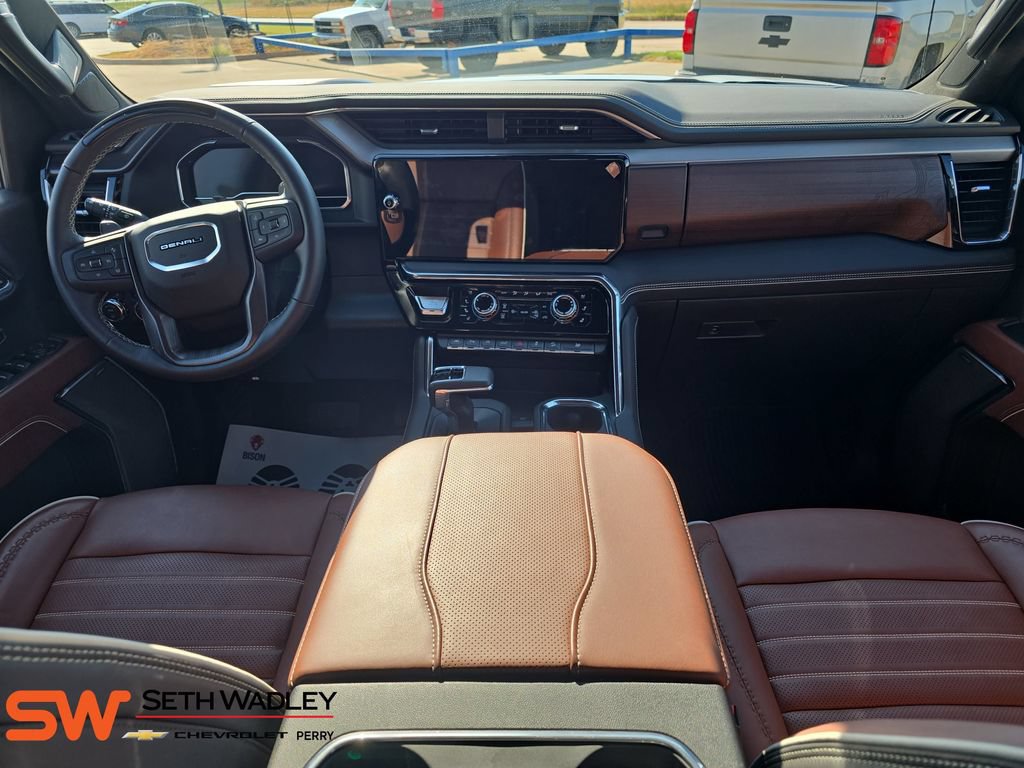 Used 2024 GMC Sierra 1500 Denali Ultimate AWD/4WD image 9