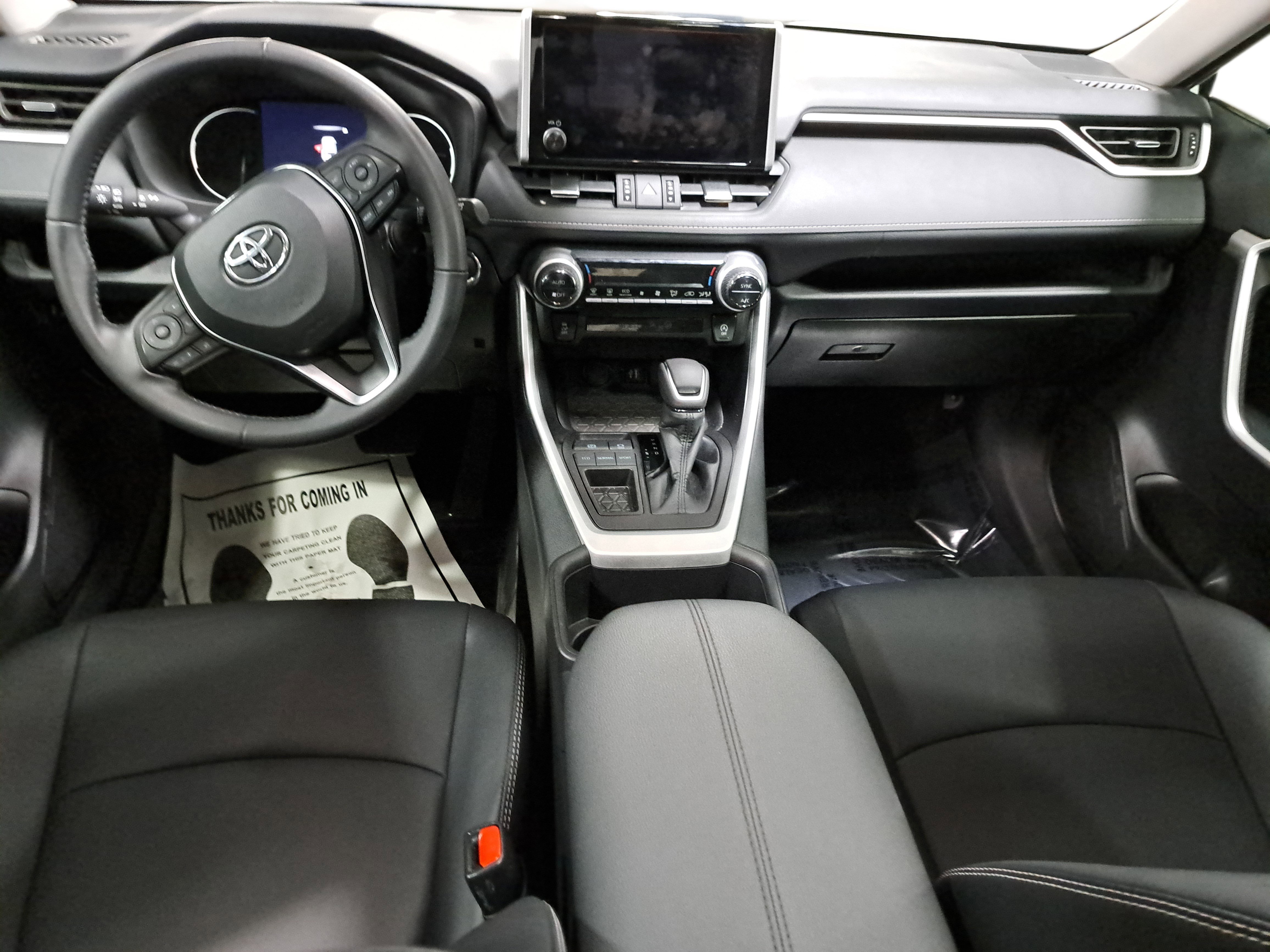 Used 2025 Toyota RAV4 XLE Premium image 9