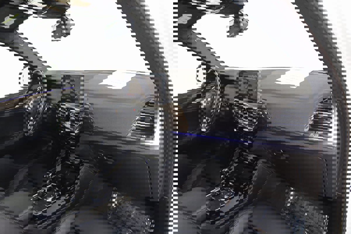 Used 2022 BMW X4 xDrive30i w/ Convenience Package image 46