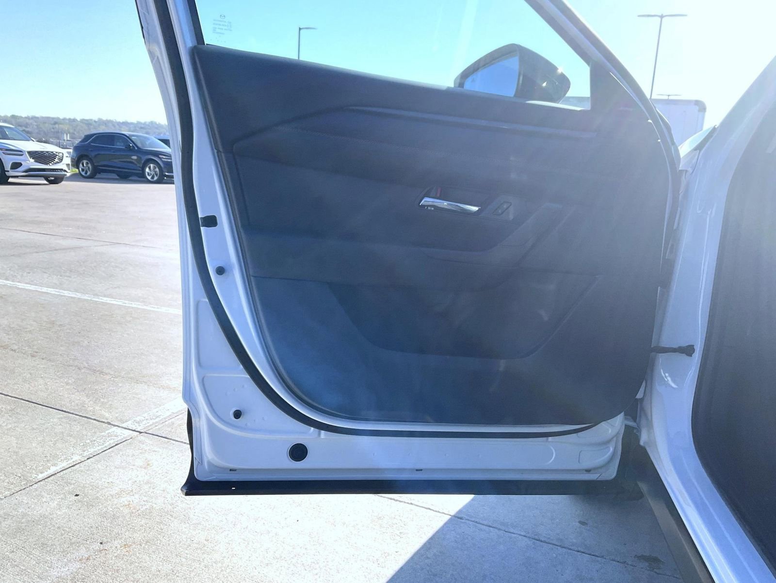 Used 2023 MAZDA CX-50 2.5 Turbo w/ Cargo Package AWD/4WD image 10