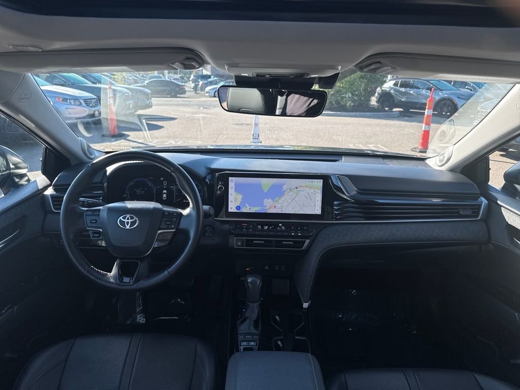 Used 2025 Toyota Camry XLE image 2