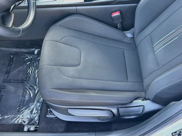 Certified 2025 Hyundai Elantra Sport FWD image 19