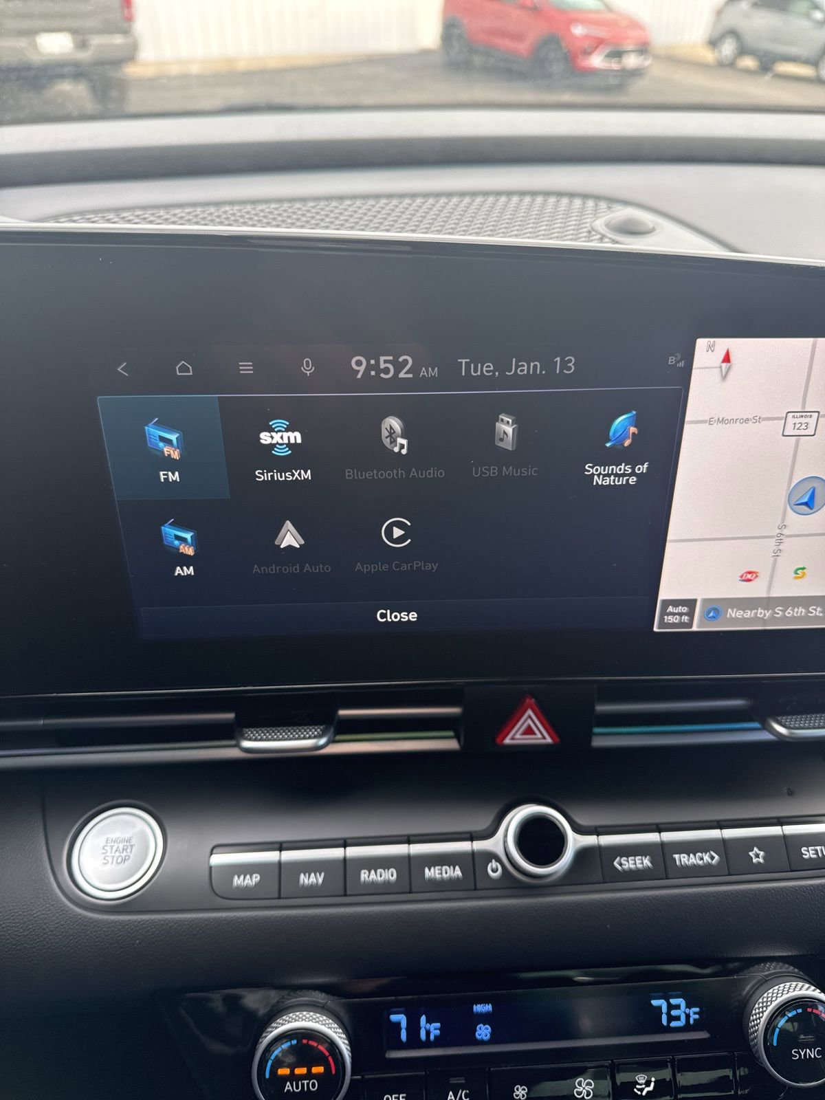 Used 2024 Hyundai Elantra SEL image 16