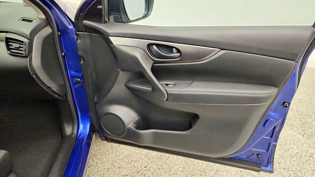 Used 2019 Nissan Rogue Sport S FWD image 25