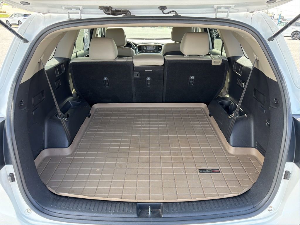 Used 2016 Kia Sorento EX image 19
