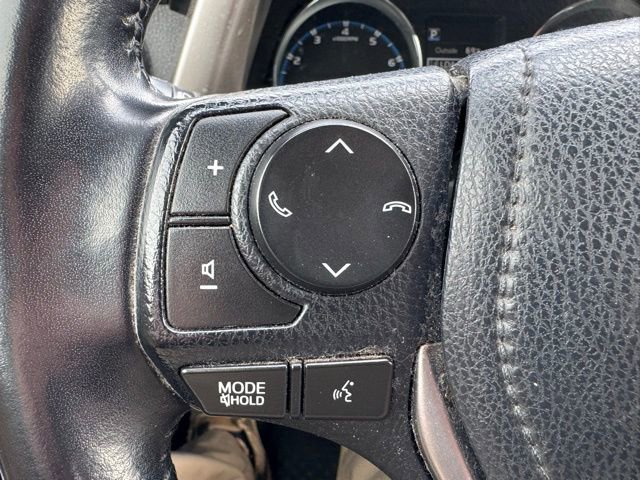 Used 2016 Toyota RAV4 Limited w/ Advanced Technology Package image 19