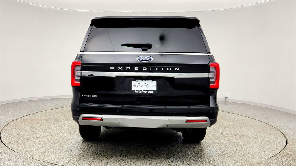 Used 2023 Ford Expedition Limited image 6
