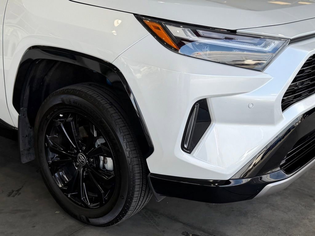 Used 2023 Toyota RAV4 XSE AWD/4WD image 8