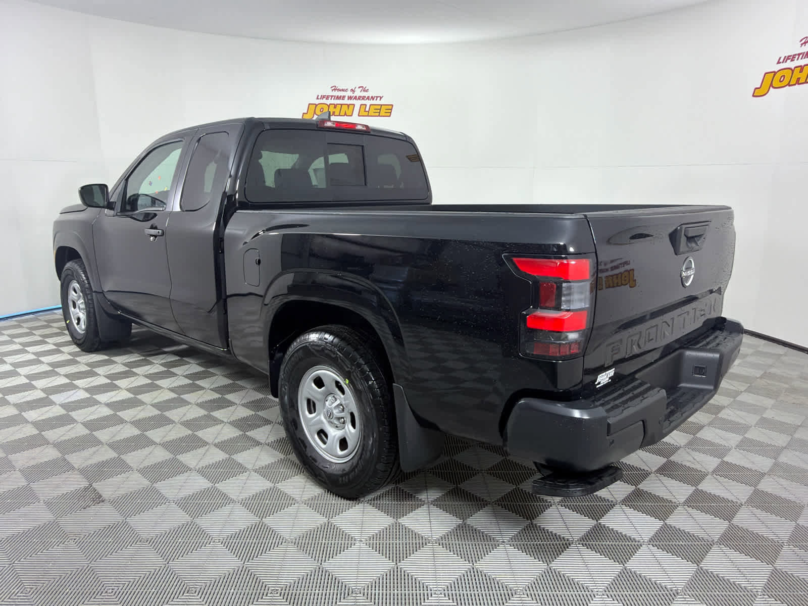 New 2026 Nissan Frontier S image 3