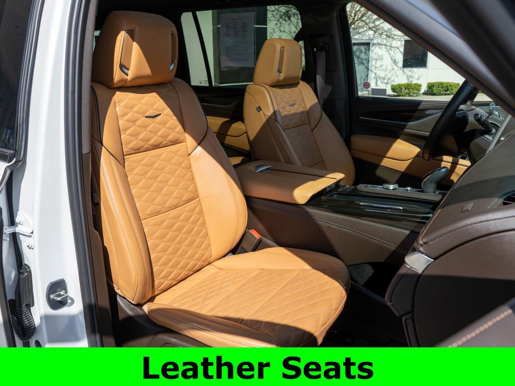 Used 2023 Cadillac Escalade ESV Sport w/ LPO, ONYX Package image 9