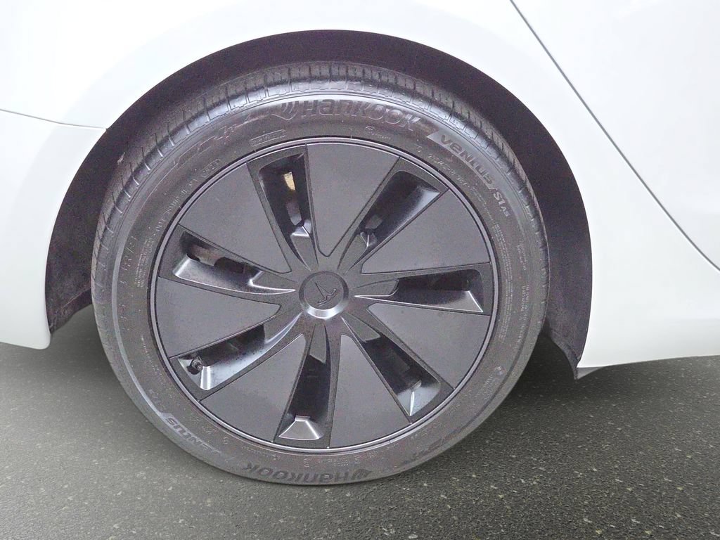 Used 2024 Tesla Model 3 Standard Range RWD image 35