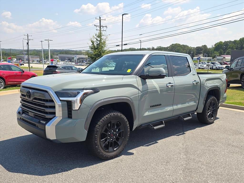 Used 2024 Toyota Tundra Limited AWD/4WD image 7
