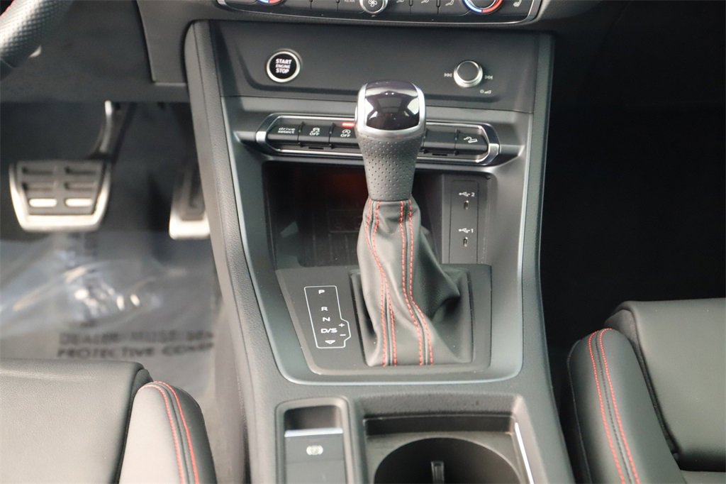 Certified 2025 Audi Q3 2.0T Premium Plus w/ Premium Plus Package image 21