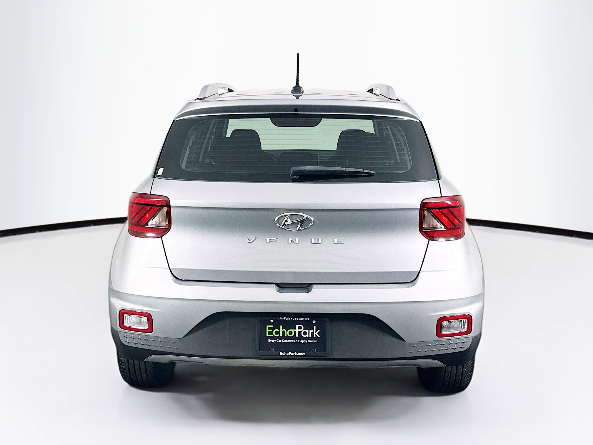 Used 2024 Hyundai Venue SEL image 7