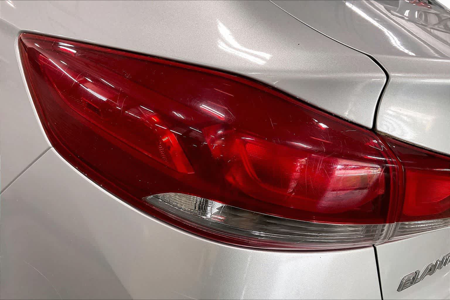 Used 2017 Hyundai Elantra SE FWD image 28