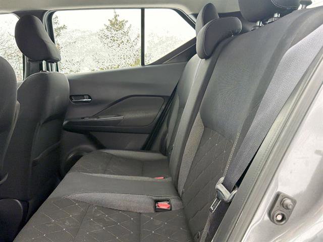 Used 2019 Nissan Kicks SV image 45