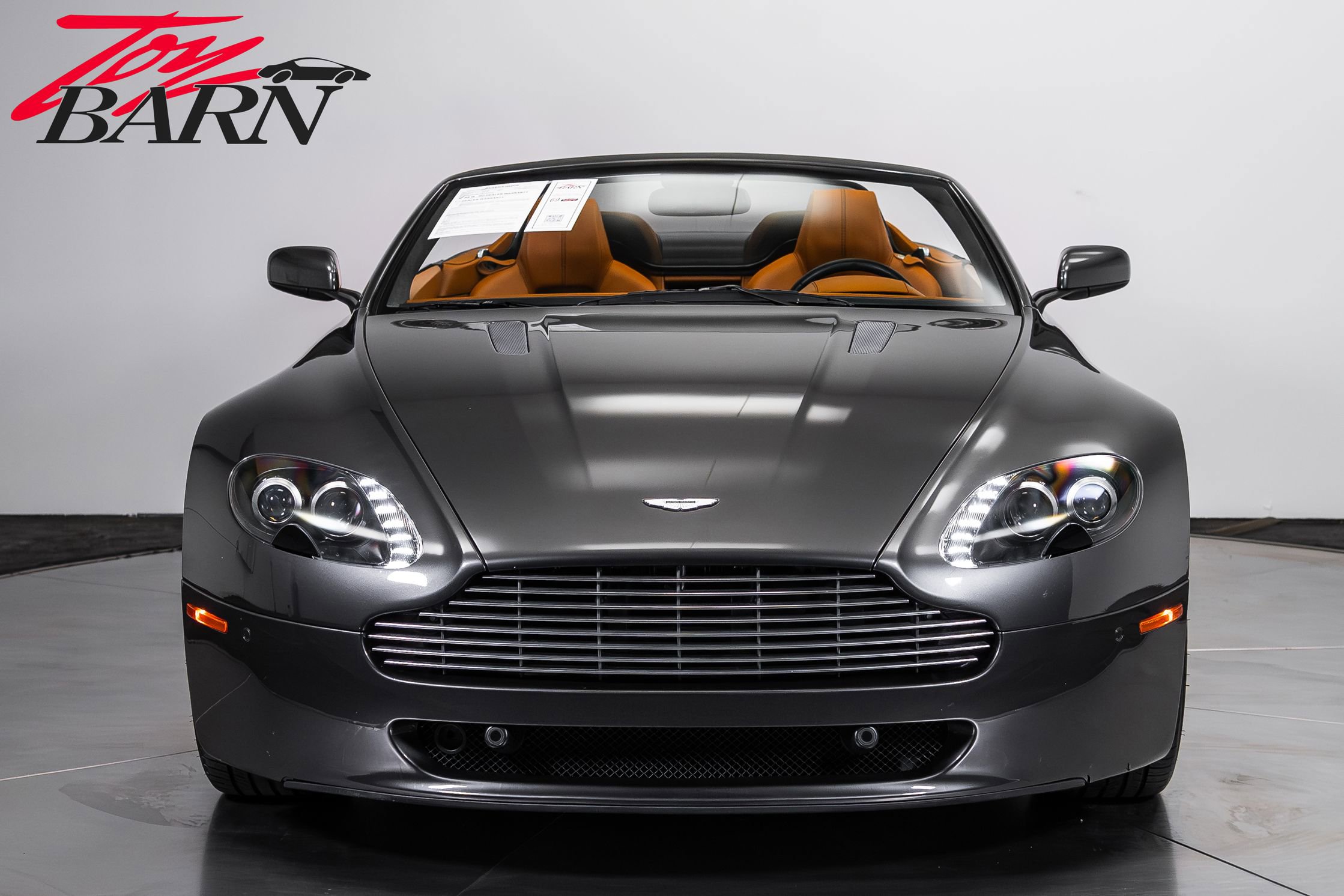 Used 2009 Aston Martin V8 Vantage Roadster RWD image 8