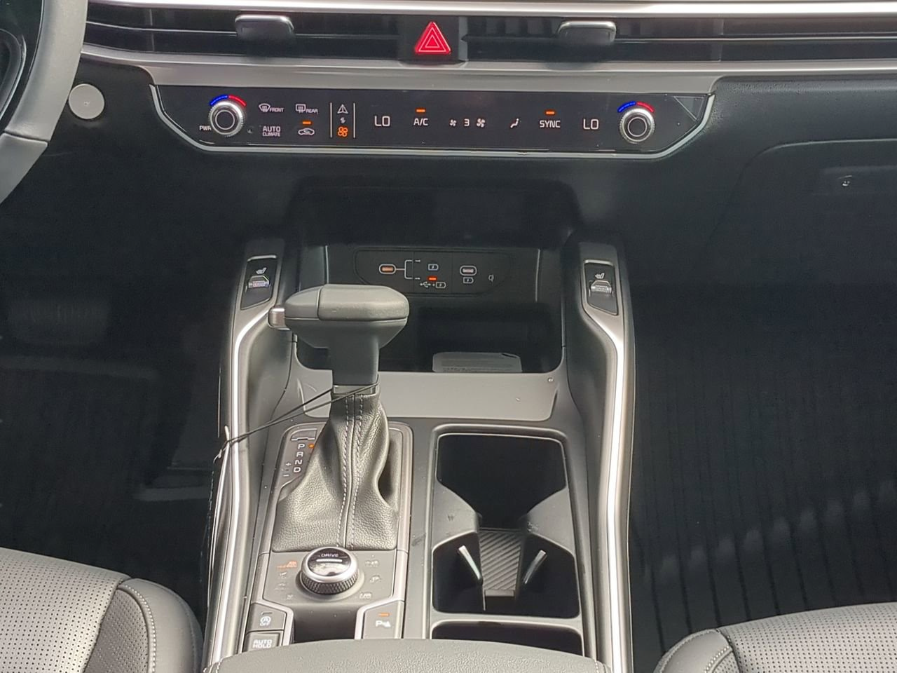 New 2026 Kia Sorento EX AWD/4WD image 16