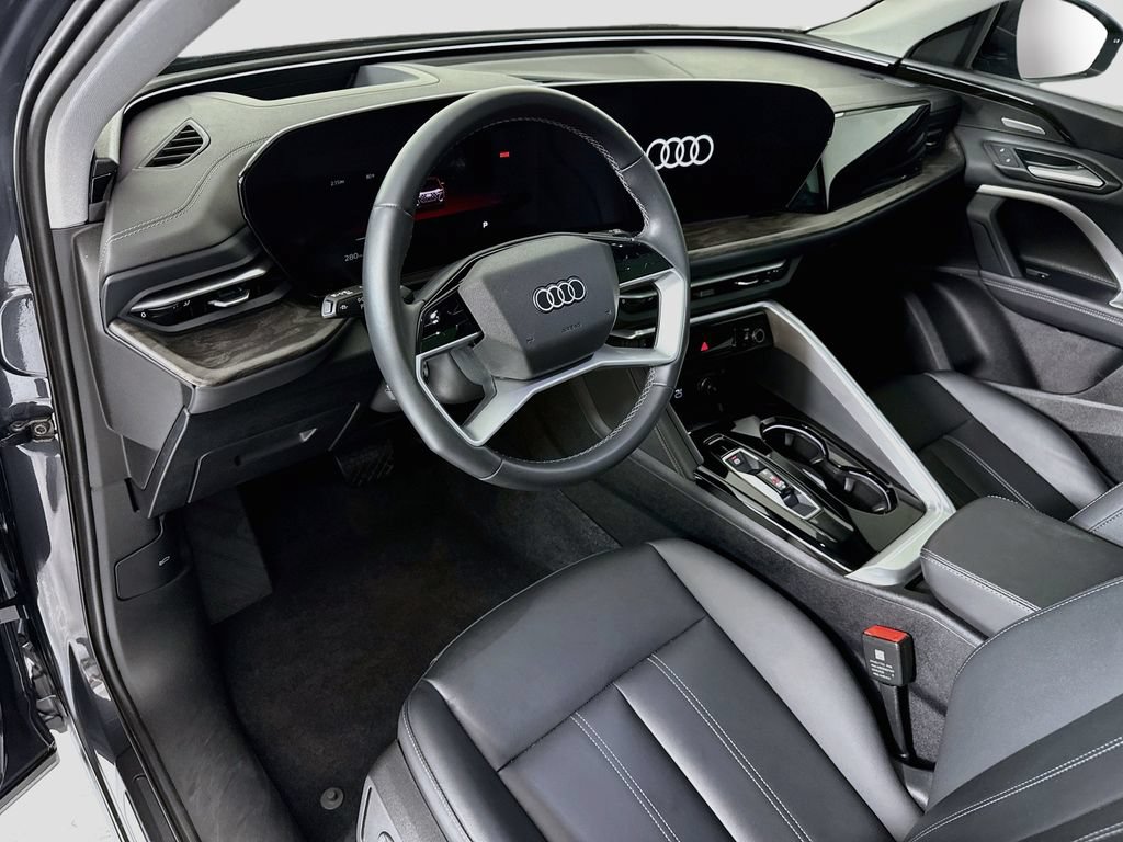 Used 2025 Audi Q5 Premium w/ Premium Plus AWD/4WD image 9