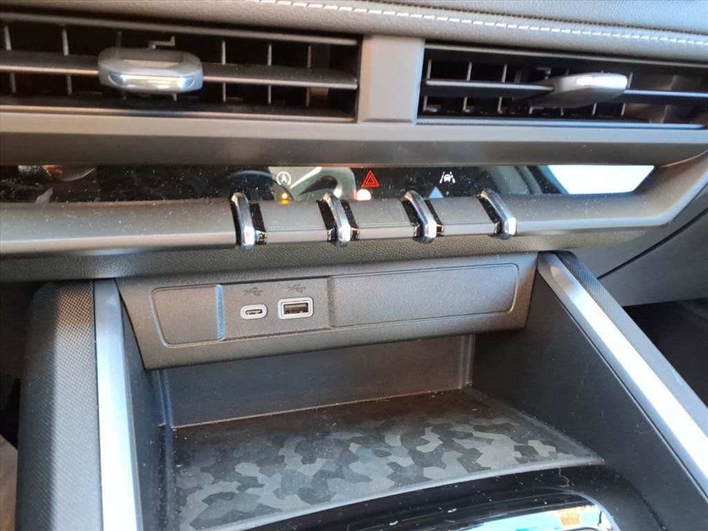 Used 2025 Chevrolet Colorado LT w/ Advanced Trailering Package image 15