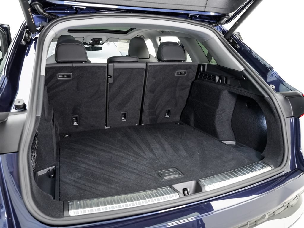 Certified 2025 Audi Q5 Premium w/ Premium Plus AWD/4WD image 24