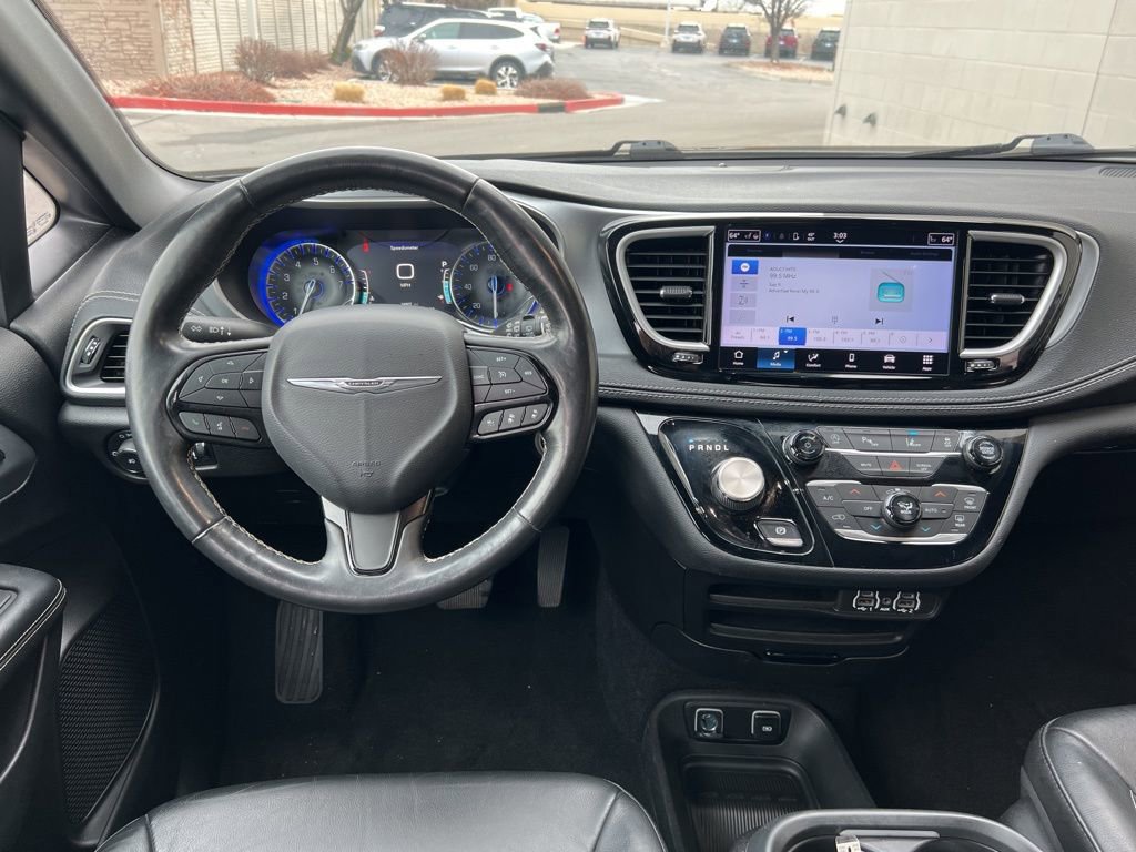 Certified 2021 Chrysler Pacifica Touring-L w/ S Appearance Package image 20