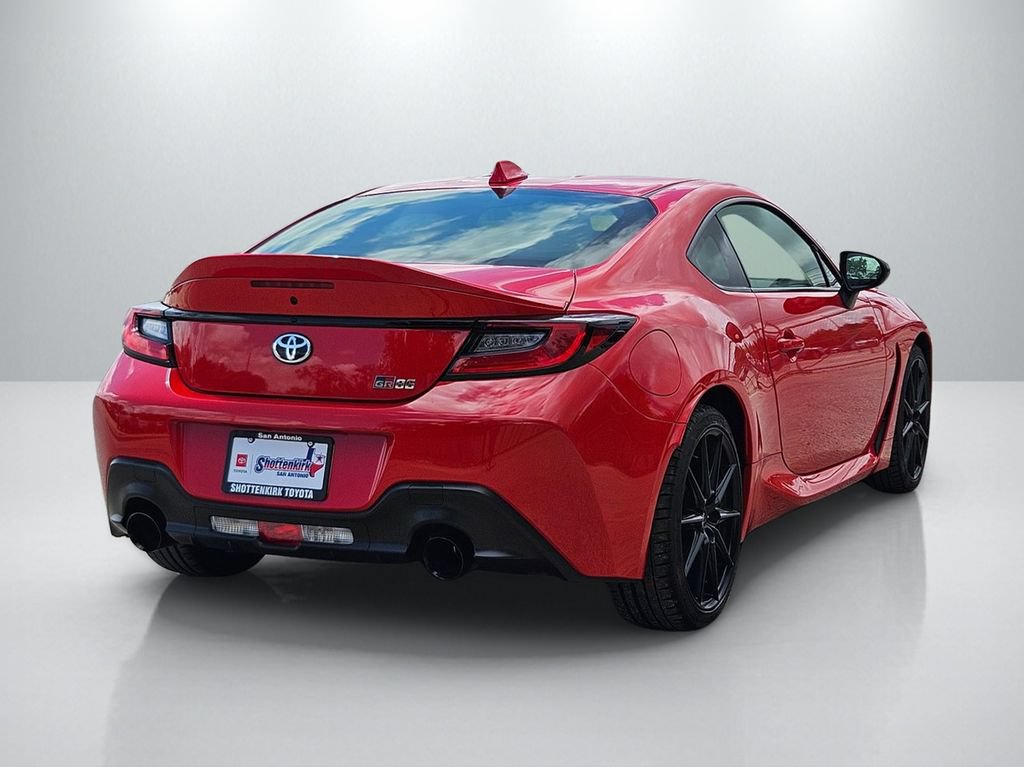 Used 2025 Toyota GR86 Premium w/ Performance Package RWD image 5