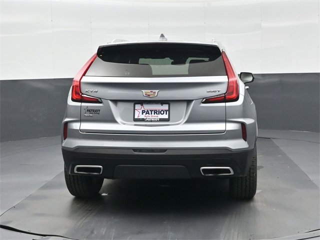 Used 2024 Cadillac XT4 Premium Luxury image 5