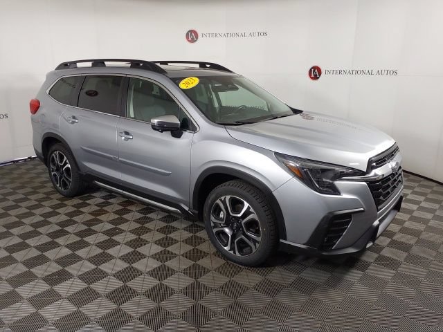 Certified 2023 Subaru Ascent Limited w/ Technology Package AWD/4WD image 3