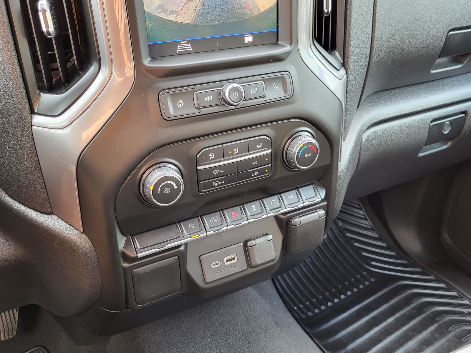 Used 2021 Chevrolet Silverado 1500 Custom image 26