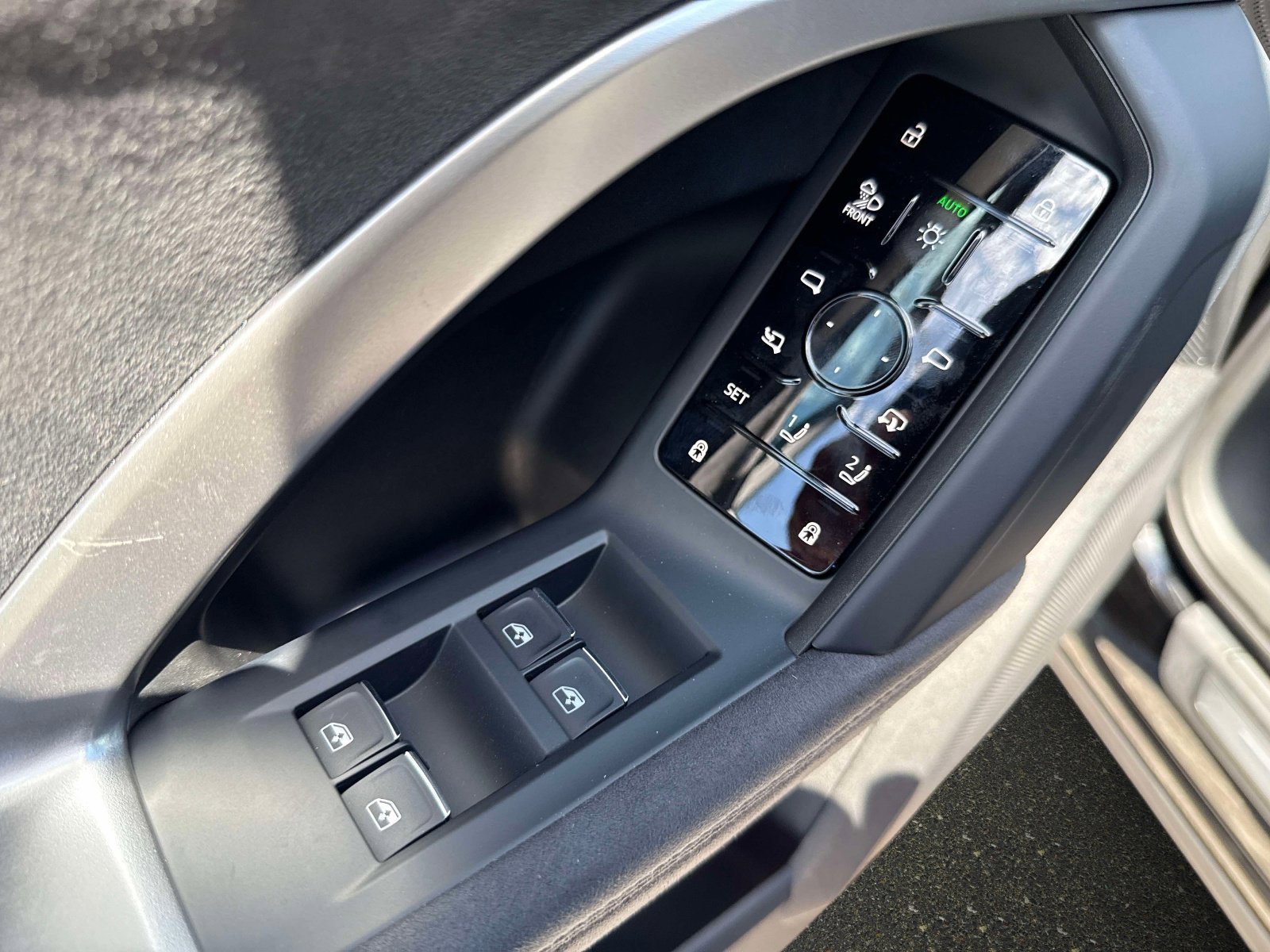 New 2026 Audi SQ5 Premium Plus AWD/4WD image 17