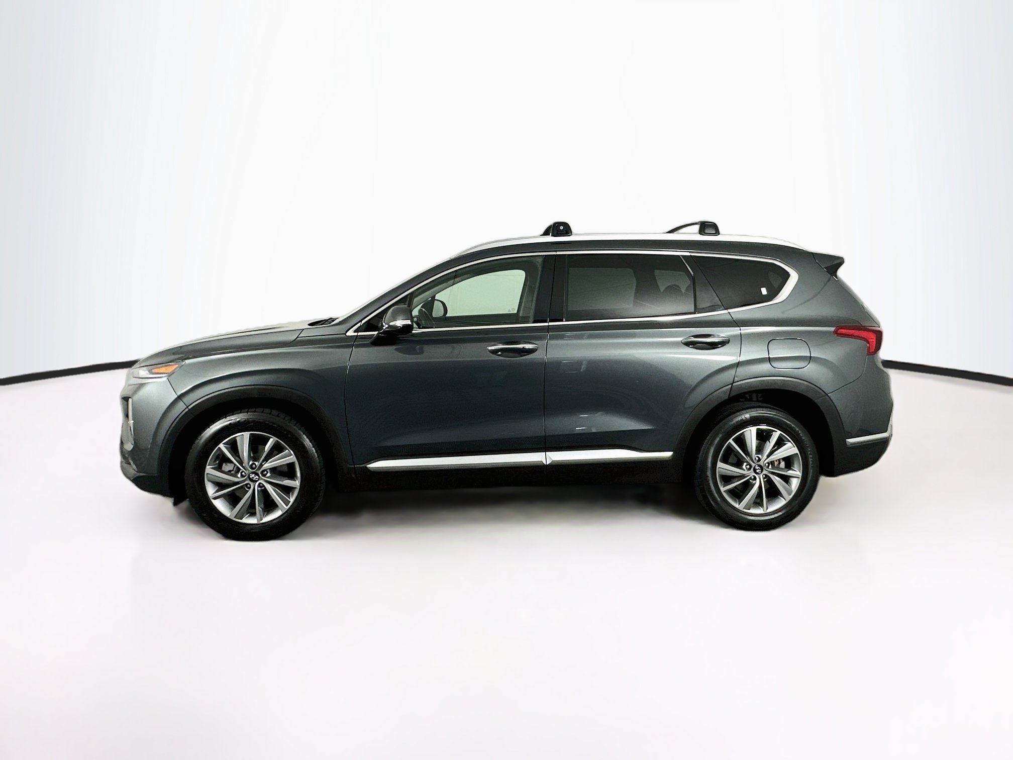 Used 2020 Hyundai Santa Fe SEL w/ Convenience + Premium Package FWD image 4
