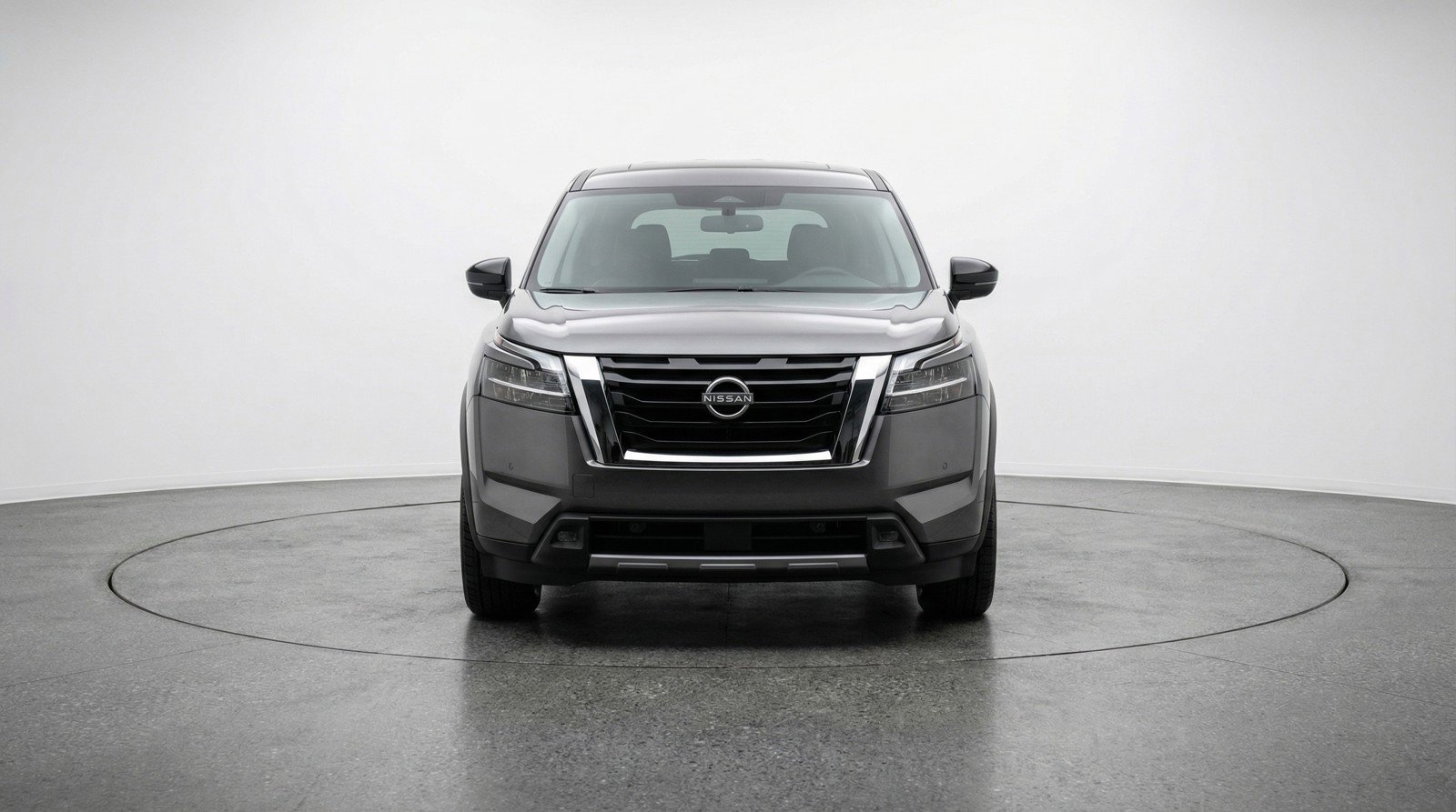 Used 2025 Nissan Pathfinder SV image 2