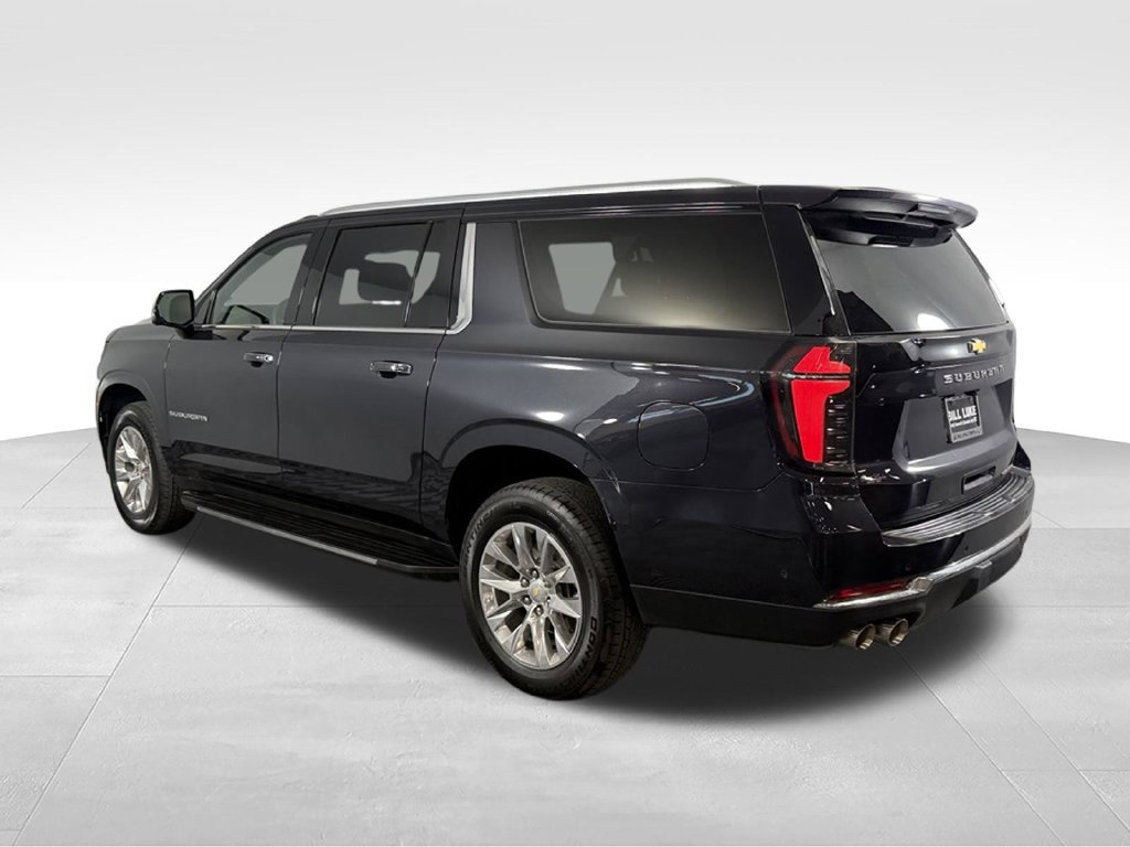 Used 2026 Chevrolet Suburban Premier AWD/4WD image 8