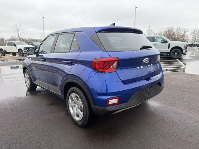 Used 2020 Hyundai Venue SE image 9
