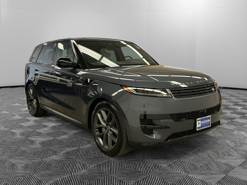 Used 2025 Land Rover Range Rover Sport SE AWD/4WD image 7