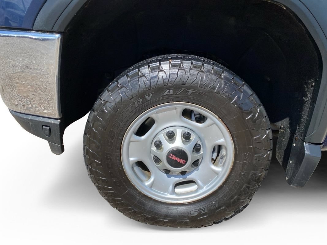 Used 2021 GMC Sierra 2500 SLE w/ X31 Off-Road Package AWD/4WD image 11