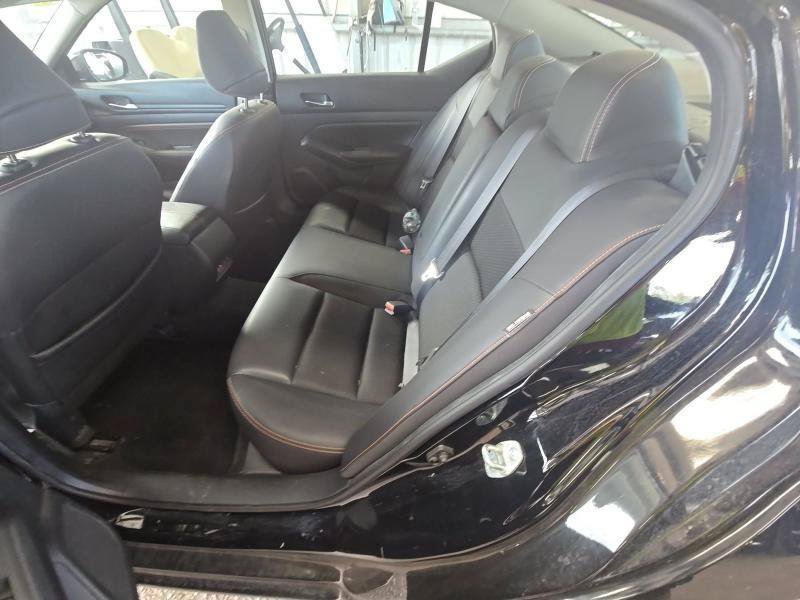 Used 2020 Nissan Altima 2.5 SR FWD image 11